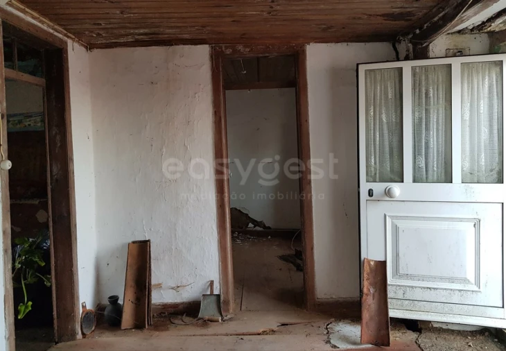 Moradia T2 para Venda em Vau Foto 5