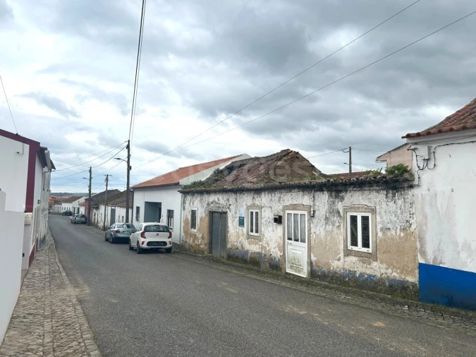 Moradia T2 para Venda em Vau Foto 17