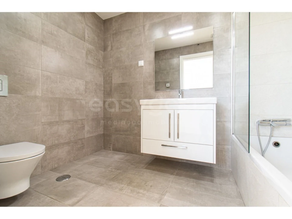 Moradia T4 para Venda em Altura Foto 26