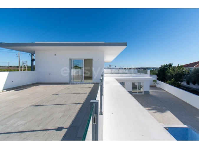 Moradia T4 para Venda em Altura Foto 2