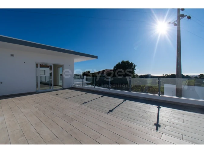 Moradia T4 para Venda em Altura Foto 23