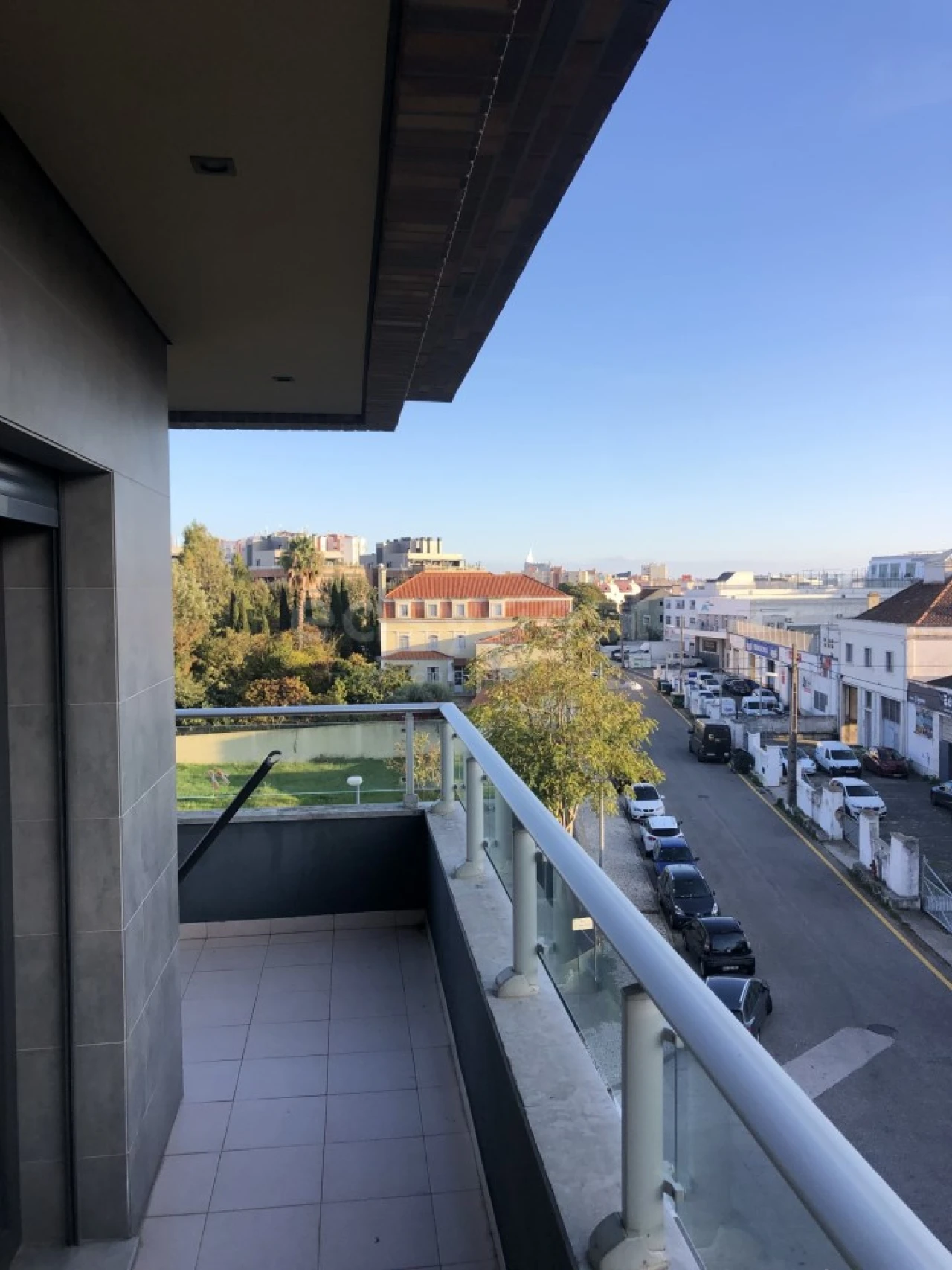 Apartamento T3 para Venda em Sacavém e Prior Velho Foto 2