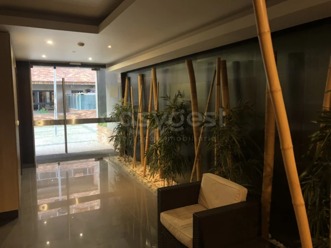 Apartamento T3 para Venda em Sacavém e Prior Velho Foto 4