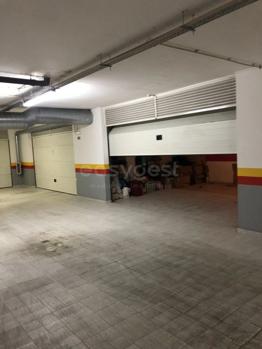 Apartamento T3 para Venda em Sacavém e Prior Velho Foto 21