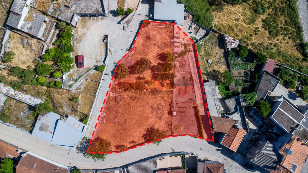 Terreno para Venda em Guilhabreu Foto 1