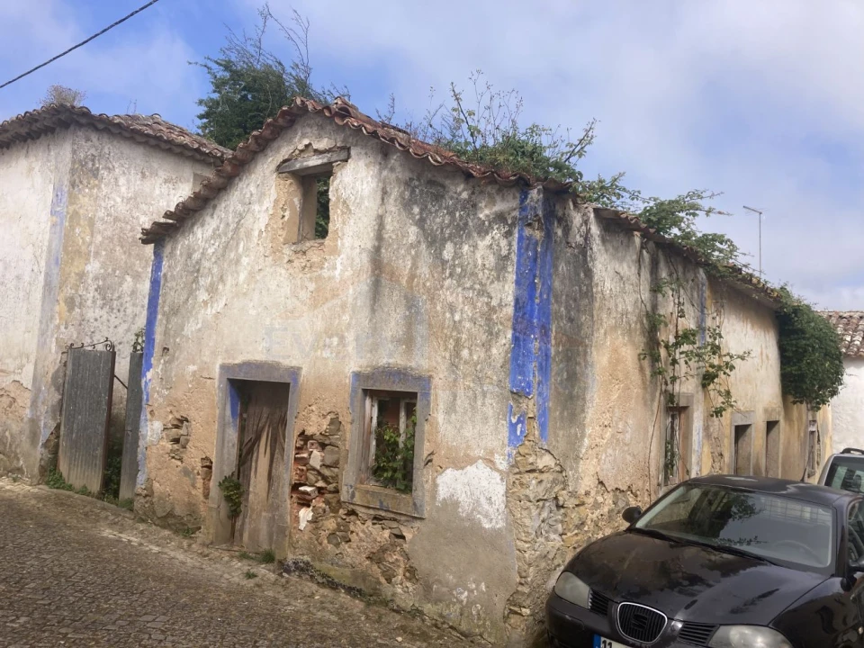 Moradia T3 para Venda em Santa Maria, São Pedro e Sobral da Lagoa Foto 4