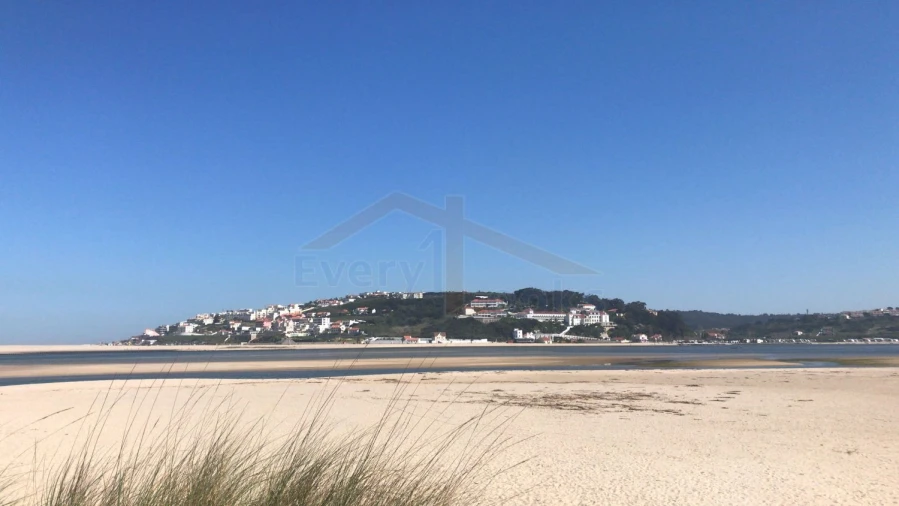 Moradia T3 para Venda em Santa Maria, São Pedro e Sobral da Lagoa Foto 13