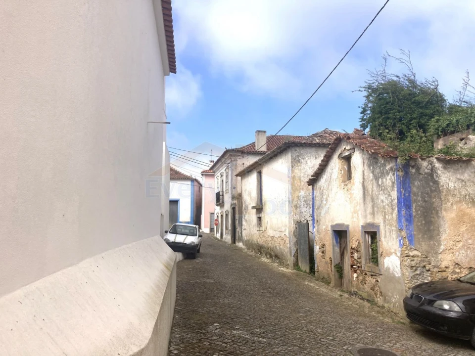 Moradia T3 para Venda em Santa Maria, São Pedro e Sobral da Lagoa Foto 5