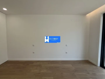 Apartamento T3 para Venda em Airo