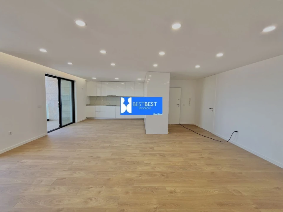 Apartamento T3 para Venda em Airo Foto 10