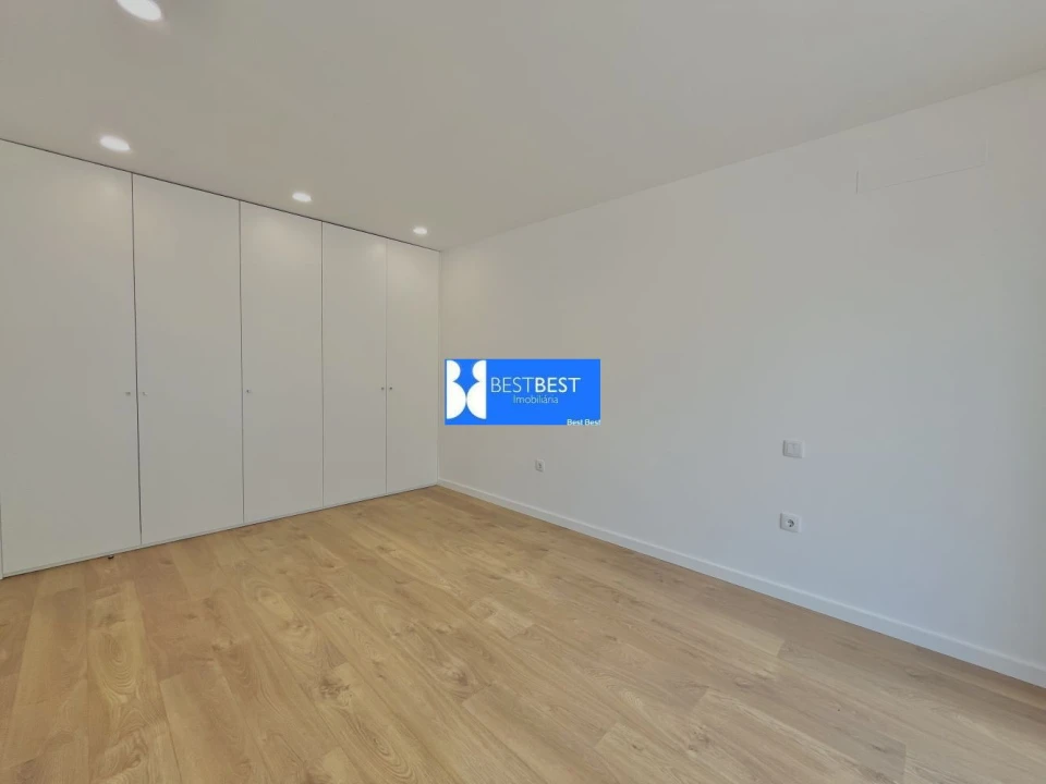 Apartamento T3 para Venda em Airo Foto 25