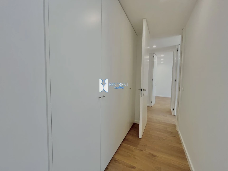 Apartamento T3 para Venda em Airo Foto 16