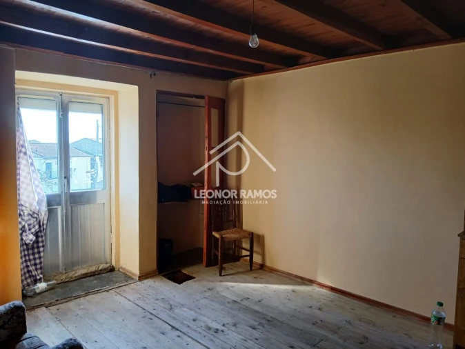 Moradia T2 para Venda em Zebreira e Segura Foto 3