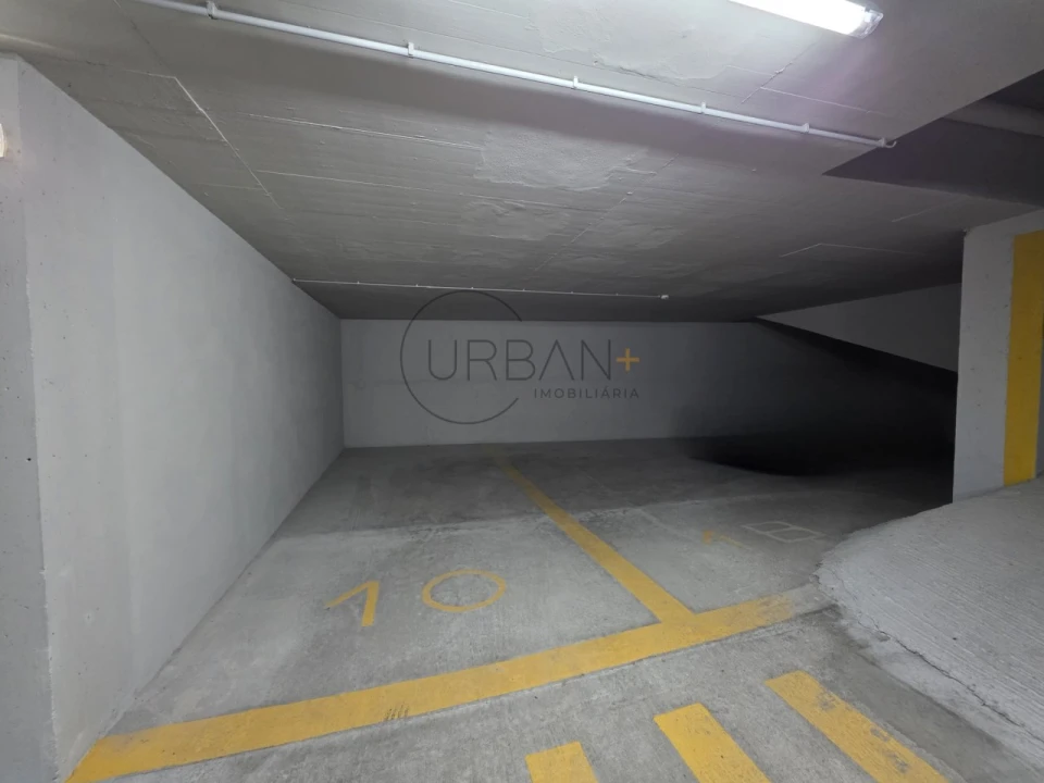 Apartamento T4 para Venda em Viseu Foto 18