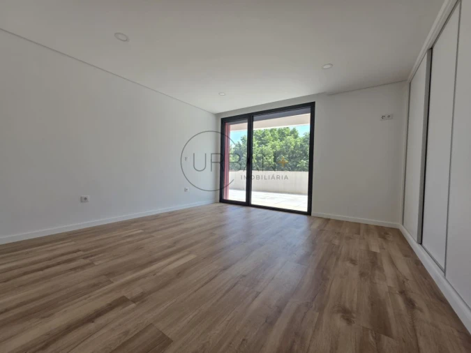 Apartamento T4 para Venda em Viseu Foto 12
