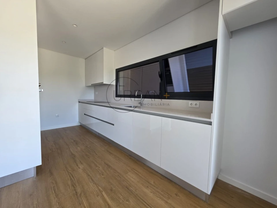 Apartamento T3 para Venda em Viseu Foto 2