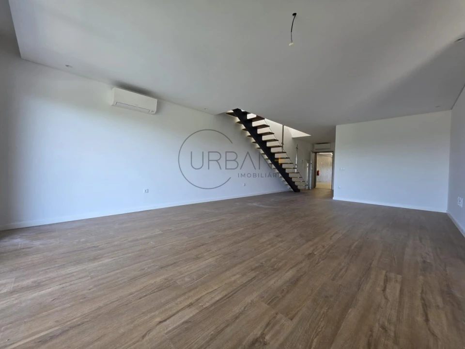 Apartamento T3 para Venda em Viseu Foto 4