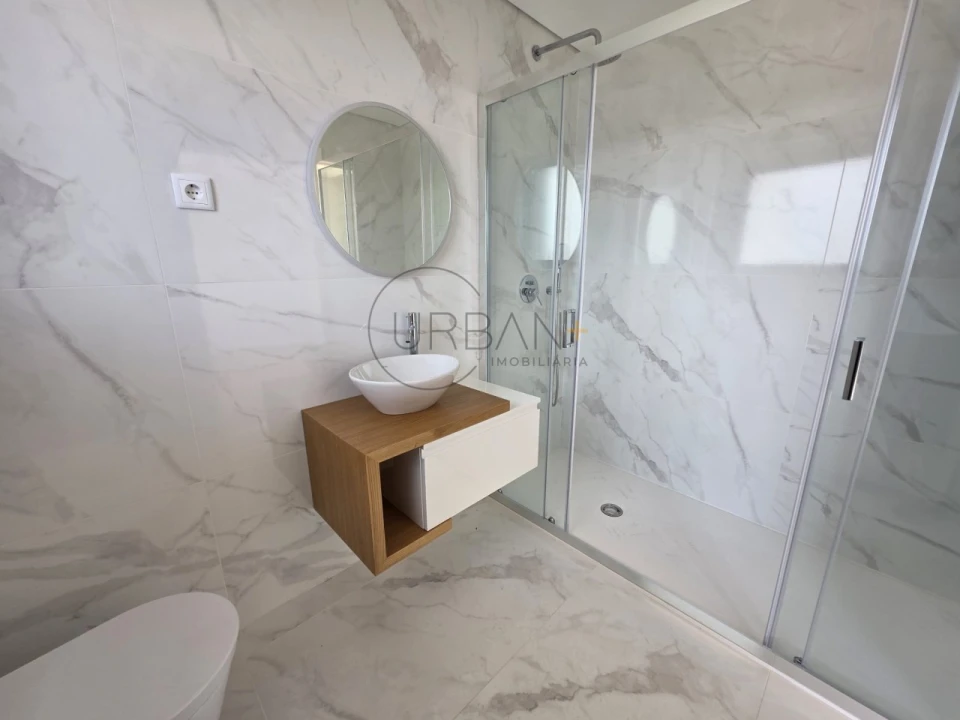 Apartamento T3 para Venda em Viseu Foto 8