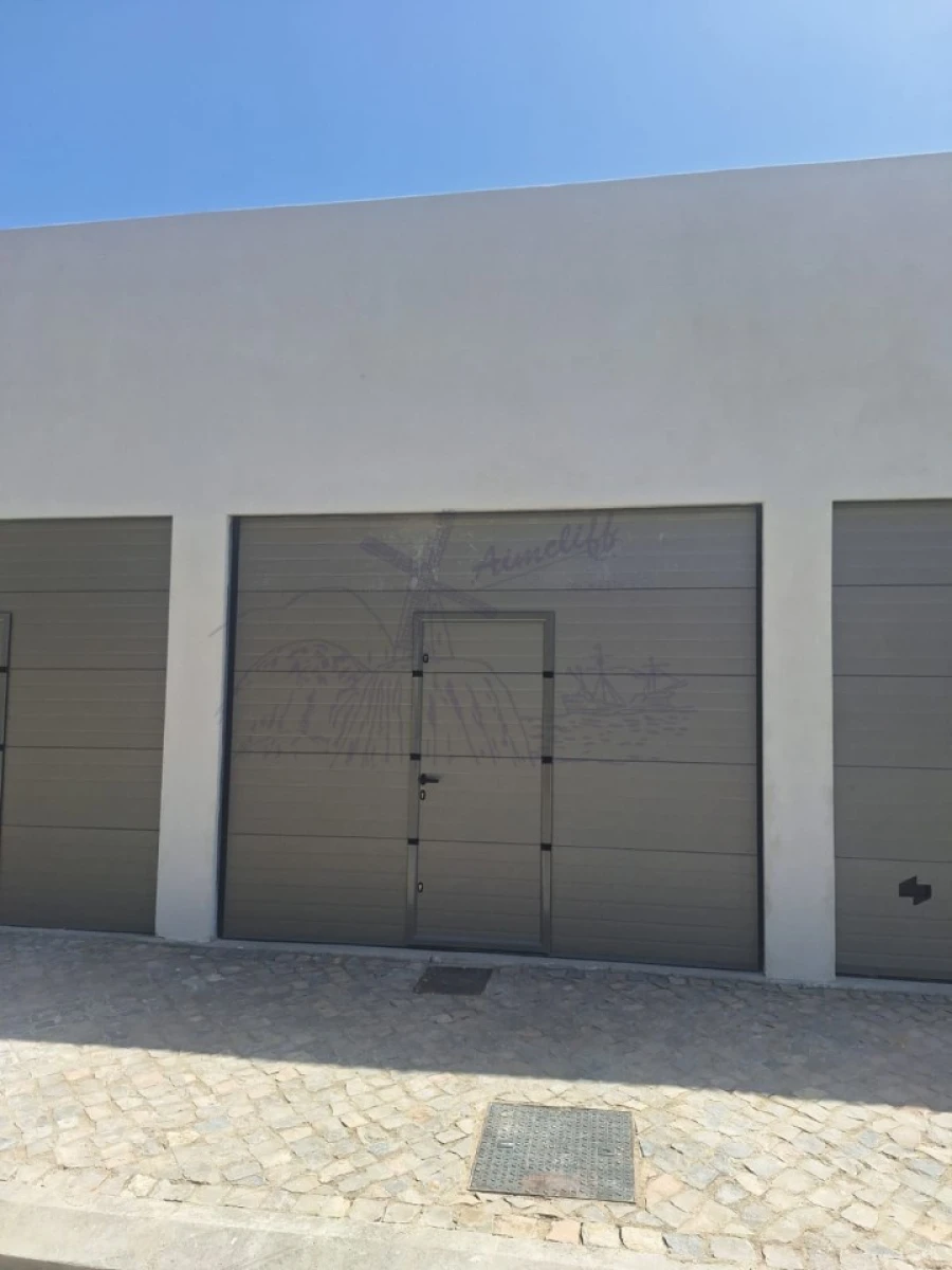 Garagem para Venda em Tavira (Santa Maria e Santiago) Foto 3