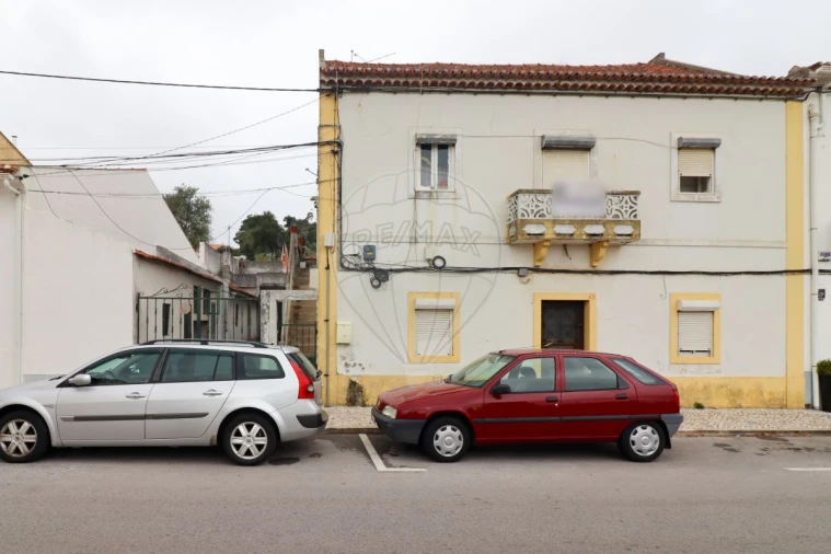 Prédio para Venda em Malveira e São Miguel de Alcainça Foto 1