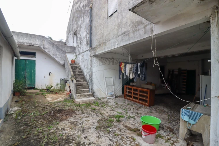 Prédio para Venda em Malveira e São Miguel de Alcainça Foto 2