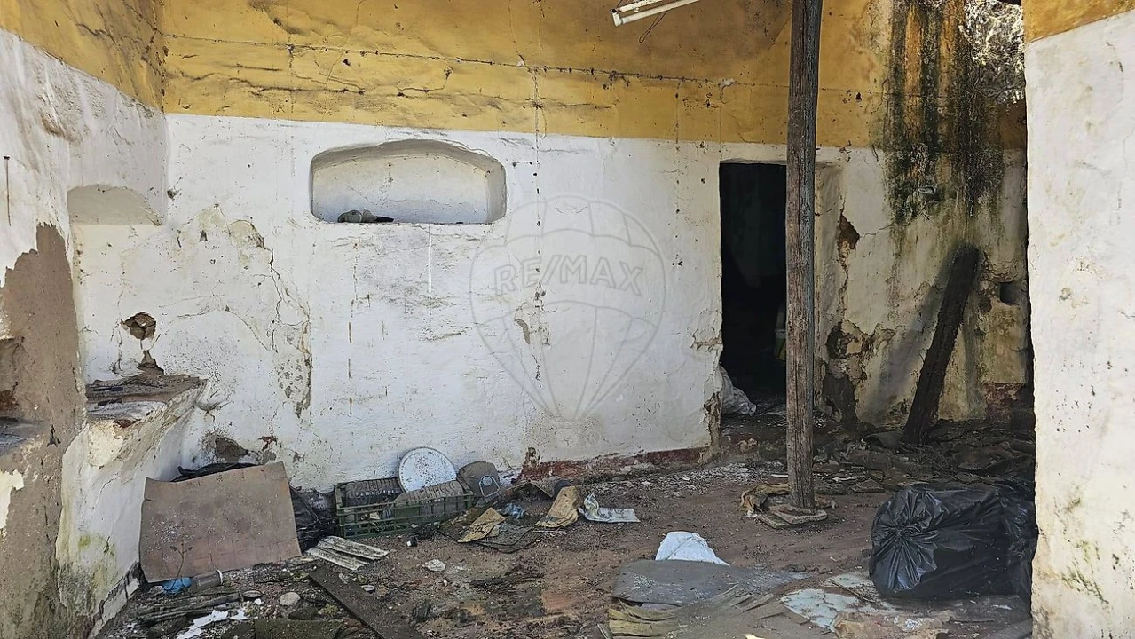 Moradia T2 para Venda em Santa Eulalia Foto 7