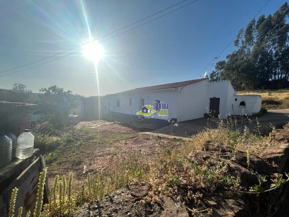 Moradia T2 para Venda em Alte Foto 16