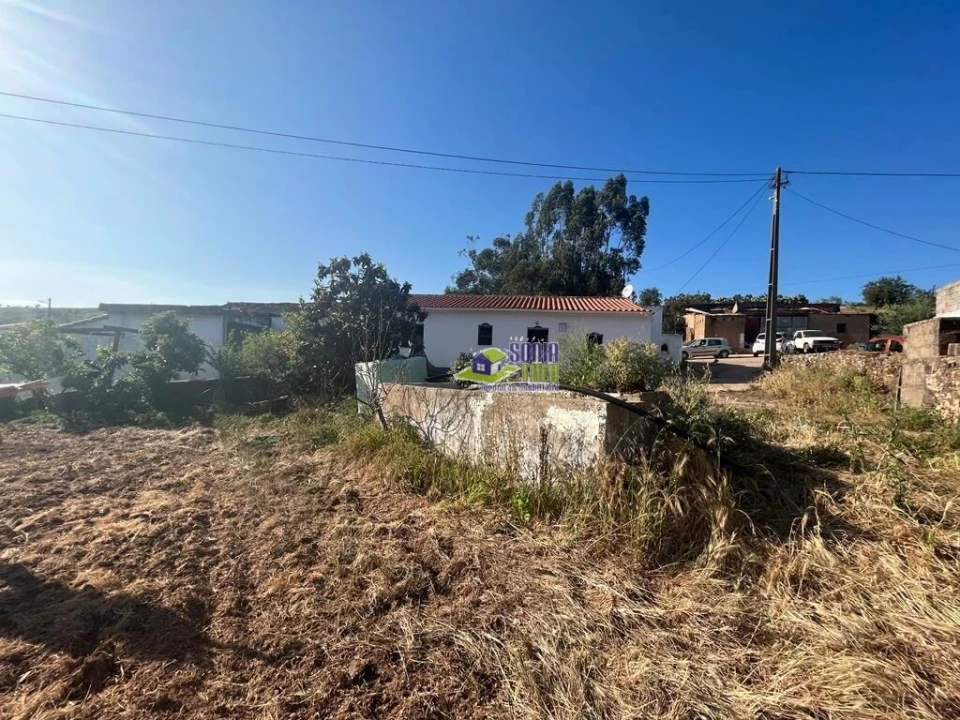 Moradia T2 para Venda em Alte Foto 6