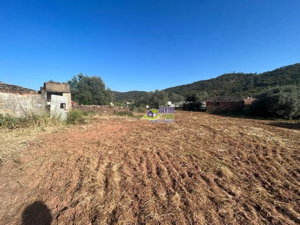 Moradia T2 para Venda em Alte Foto 21