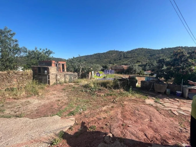 Moradia T2 para Venda em Alte Foto 12