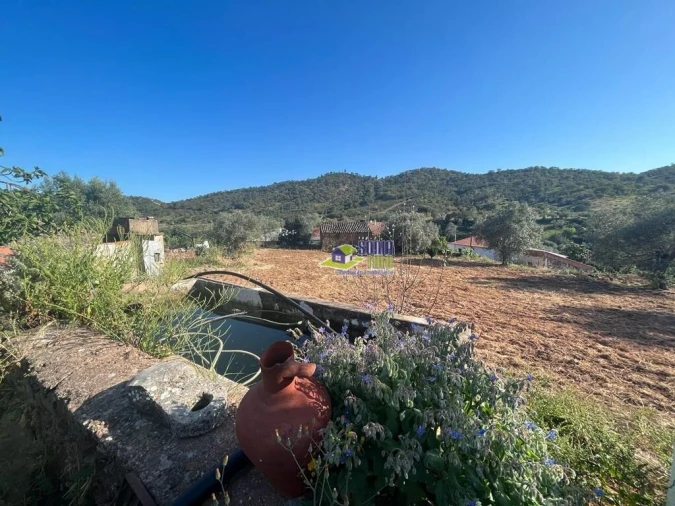 Moradia T2 para Venda em Alte Foto 18