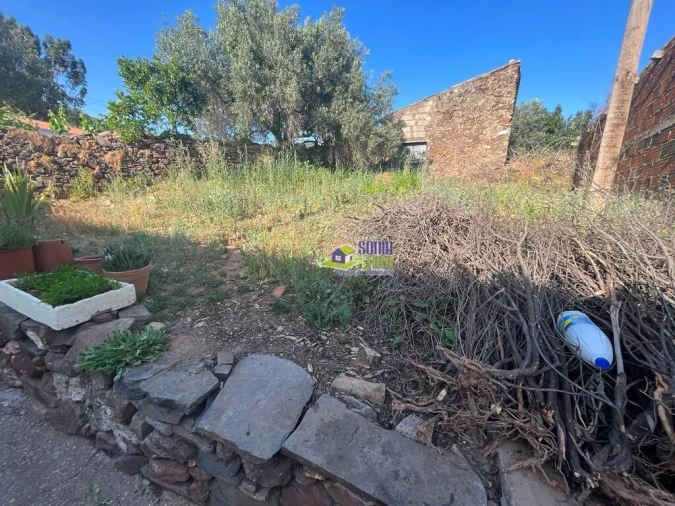 Moradia T2 para Venda em Alte Foto 23