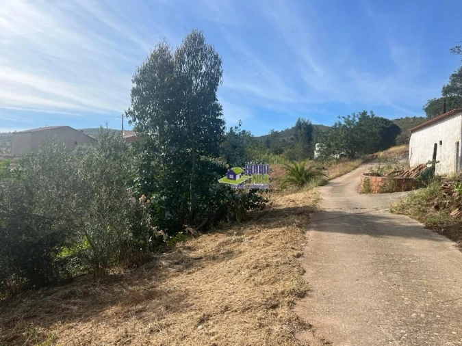 Moradia T2 para Venda em Alte Foto 29