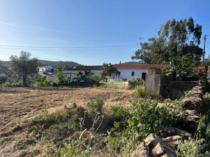 Moradia T2 para Venda em Alte Foto 2