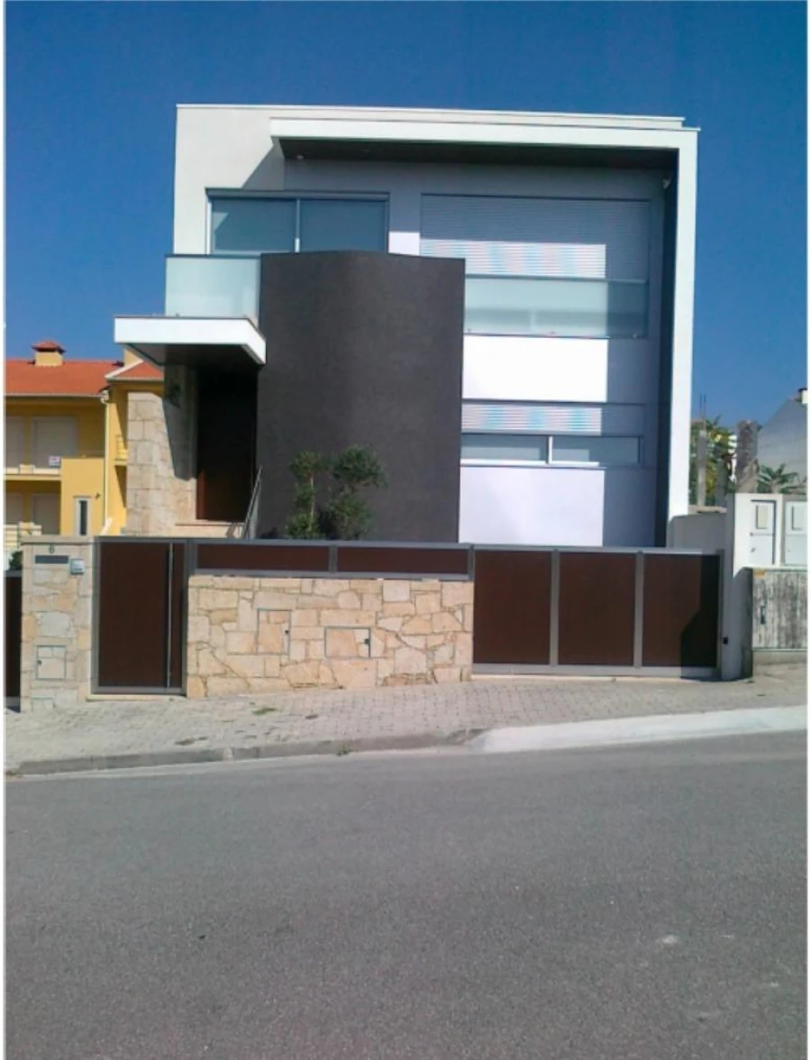 Moradia T3 para Venda em Palmeira Foto 1