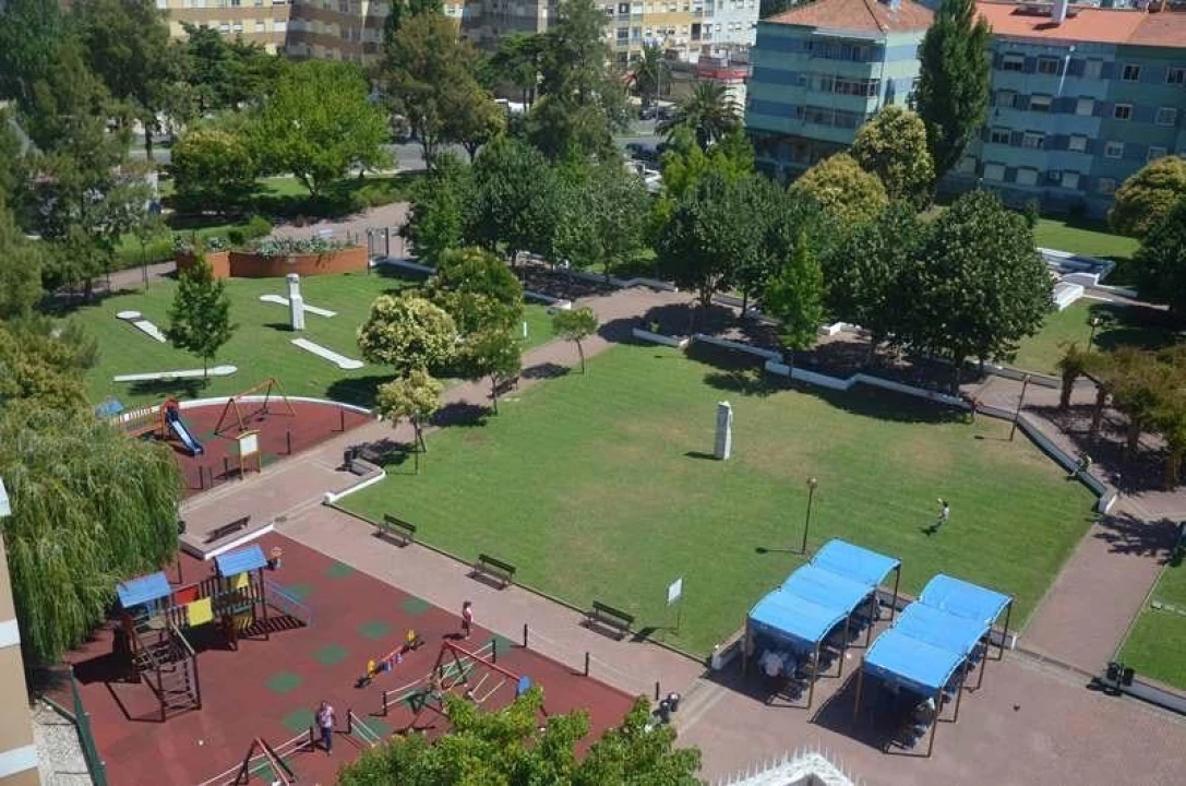 Apartamento T3 para Venda em Massamá e Monte Abraão Foto 20