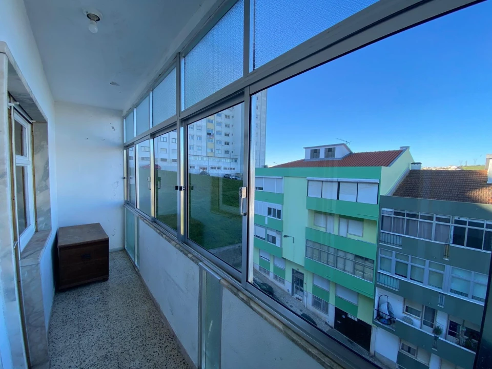 Apartamento T3 para Venda em Massamá e Monte Abraão Foto 3