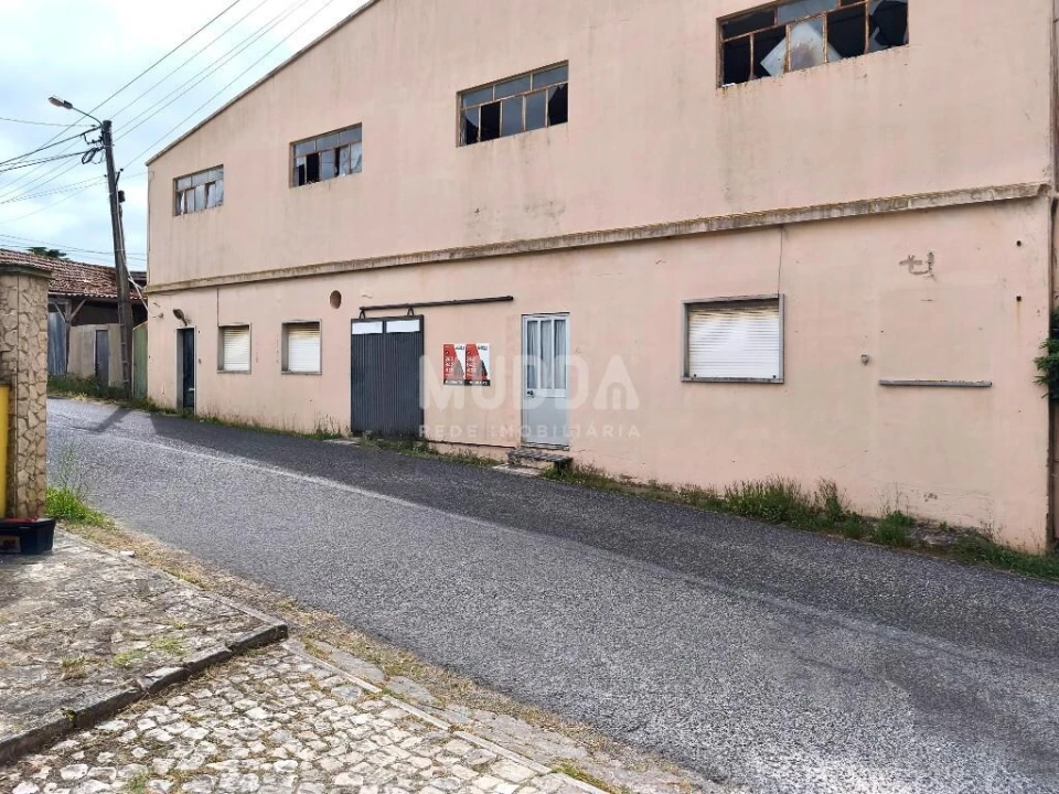 Armazém para Venda em Benedita Foto 14