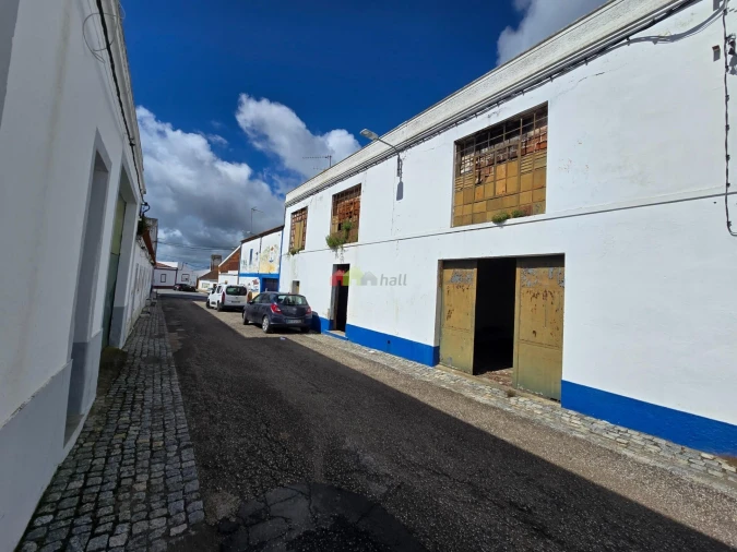 Armazém para Venda em Santiago do Escoural Foto 2