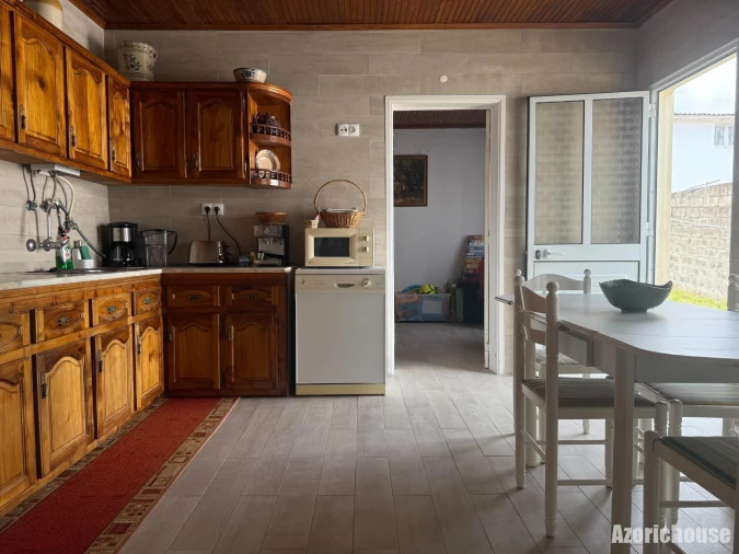 Moradia T3 para Venda em Lomba da Fazenda Foto 11