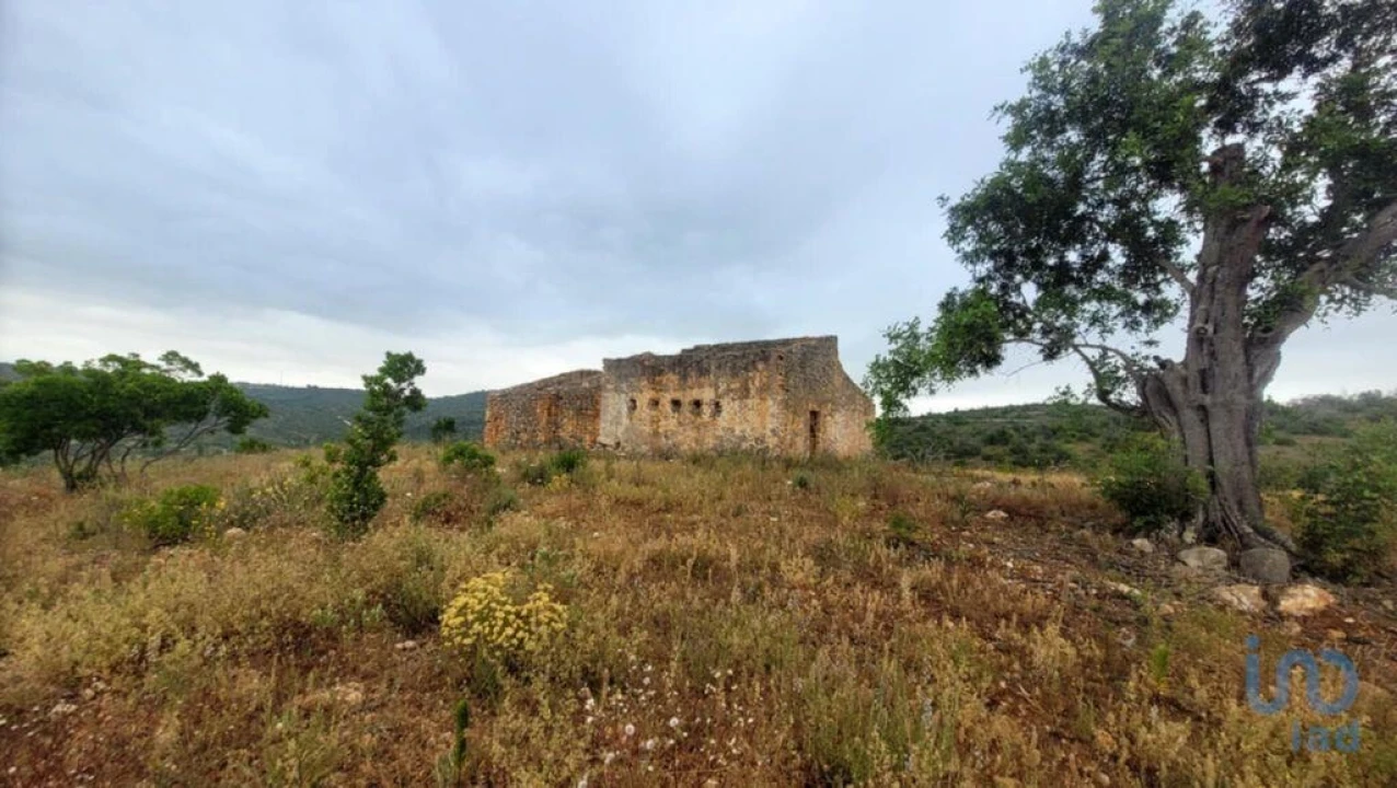 Moradia T2 para Venda em Paderne Foto 1