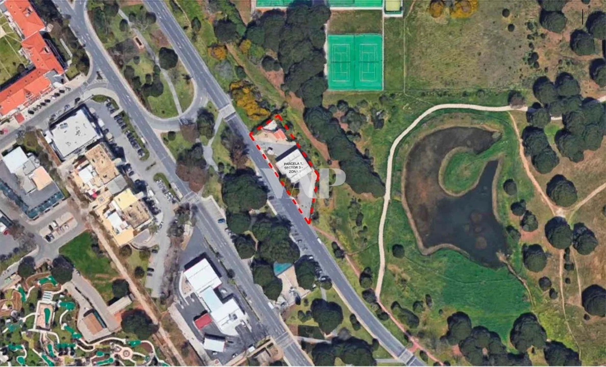 Terreno para Venda em Quarteira Foto 1