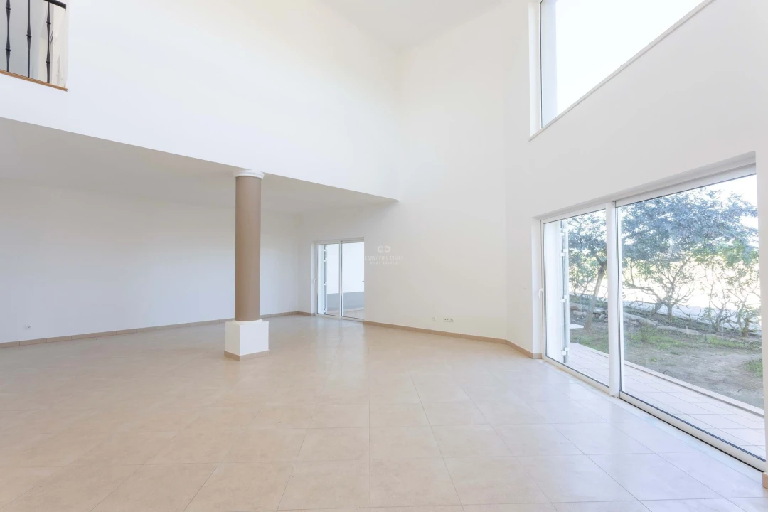 Moradia T4 para Venda em Barão de São Miguel Foto 8