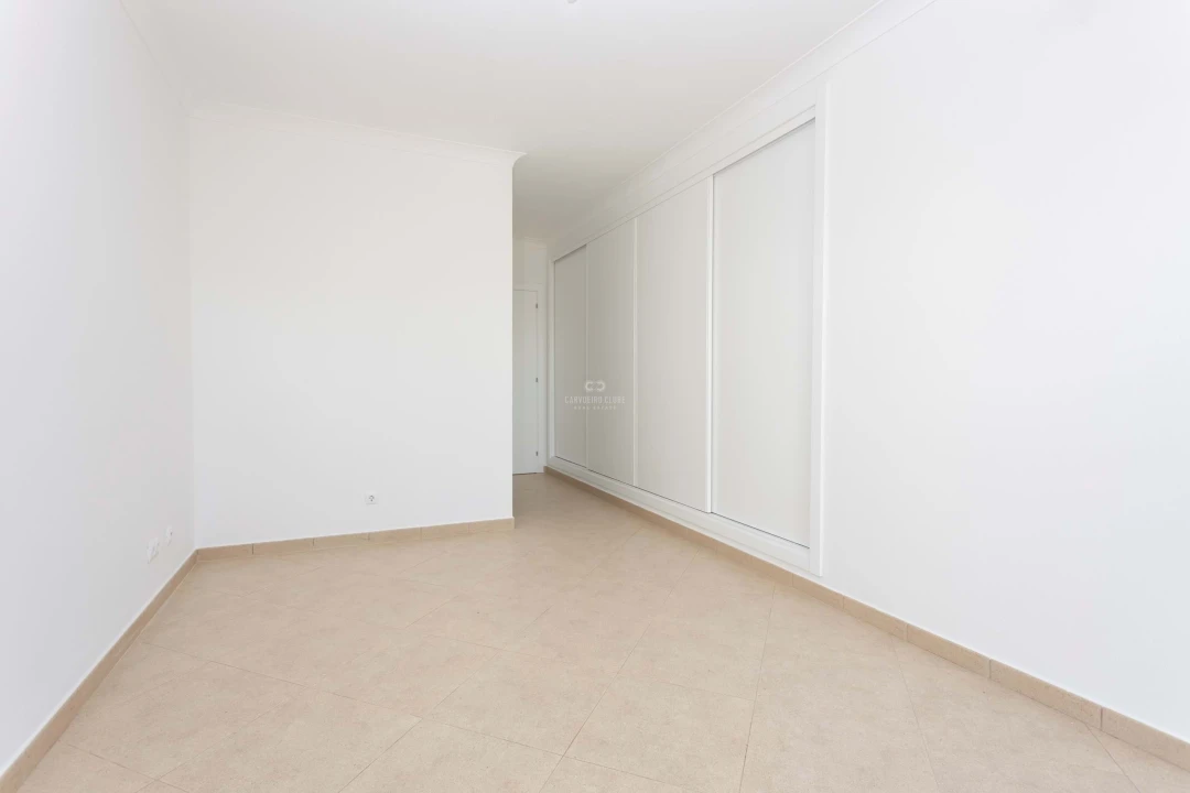 Moradia T4 para Venda em Barão de São Miguel Foto 33