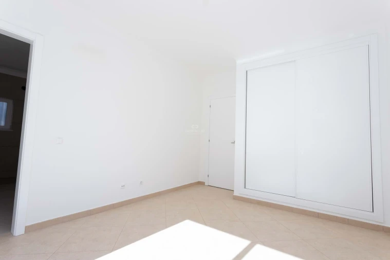 Moradia T4 para Venda em Barão de São Miguel Foto 28