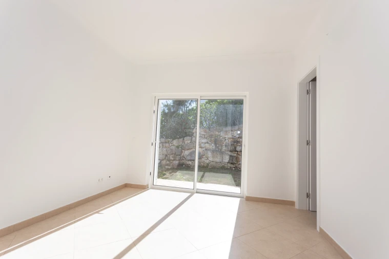 Moradia T4 para Venda em Barão de São Miguel Foto 29