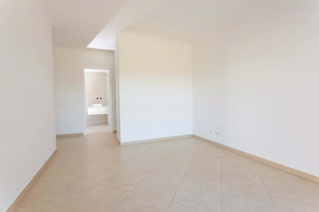 Moradia T4 para Venda em Barão de São Miguel Foto 27