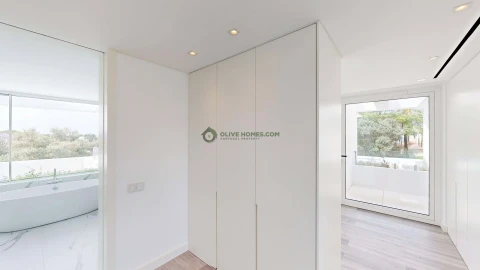 Moradia T5 para Venda em Loule (São Clemente)