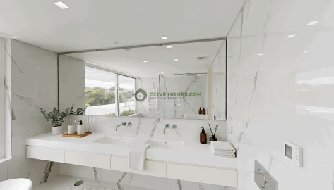 Moradia T5 para Venda em Loule (São Clemente)