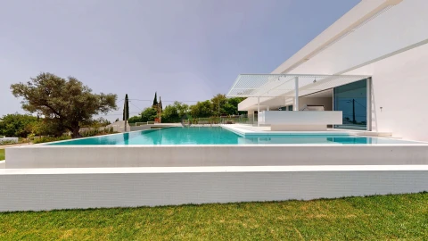 Moradia T5 para Venda em Loule (São Clemente)